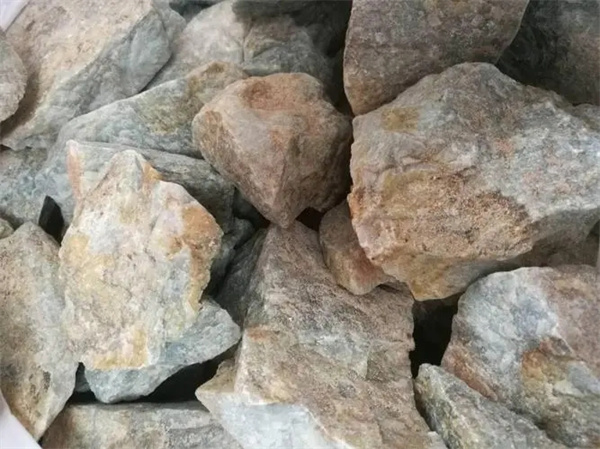 磷鋰鋁石